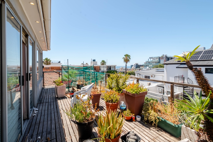 3 Bedroom Property for Sale in Sea Point Western Cape